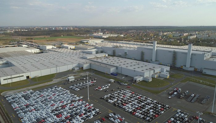 PSA vai produzir grandes furgões na Polónia a partir do final de 2021