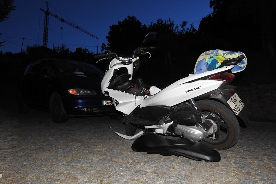Casal gravemente ferido após choque com automóvel em Braga