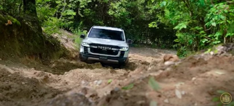 2022 Toyota Land Cruiser Proves Its Worth Tackling Off-Road Obstacles