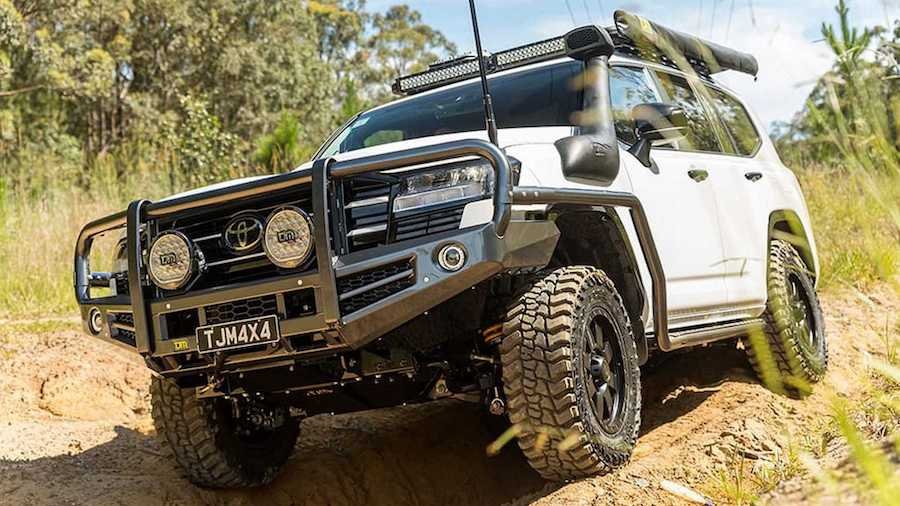 Tuner Builds Beefy Toyota Land Cruiser For Tough Off-Road Adventures