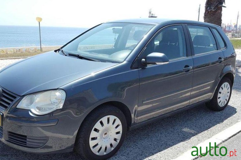 2006' Volkswagen Polo Confortline para venda. Sines, Portugal
